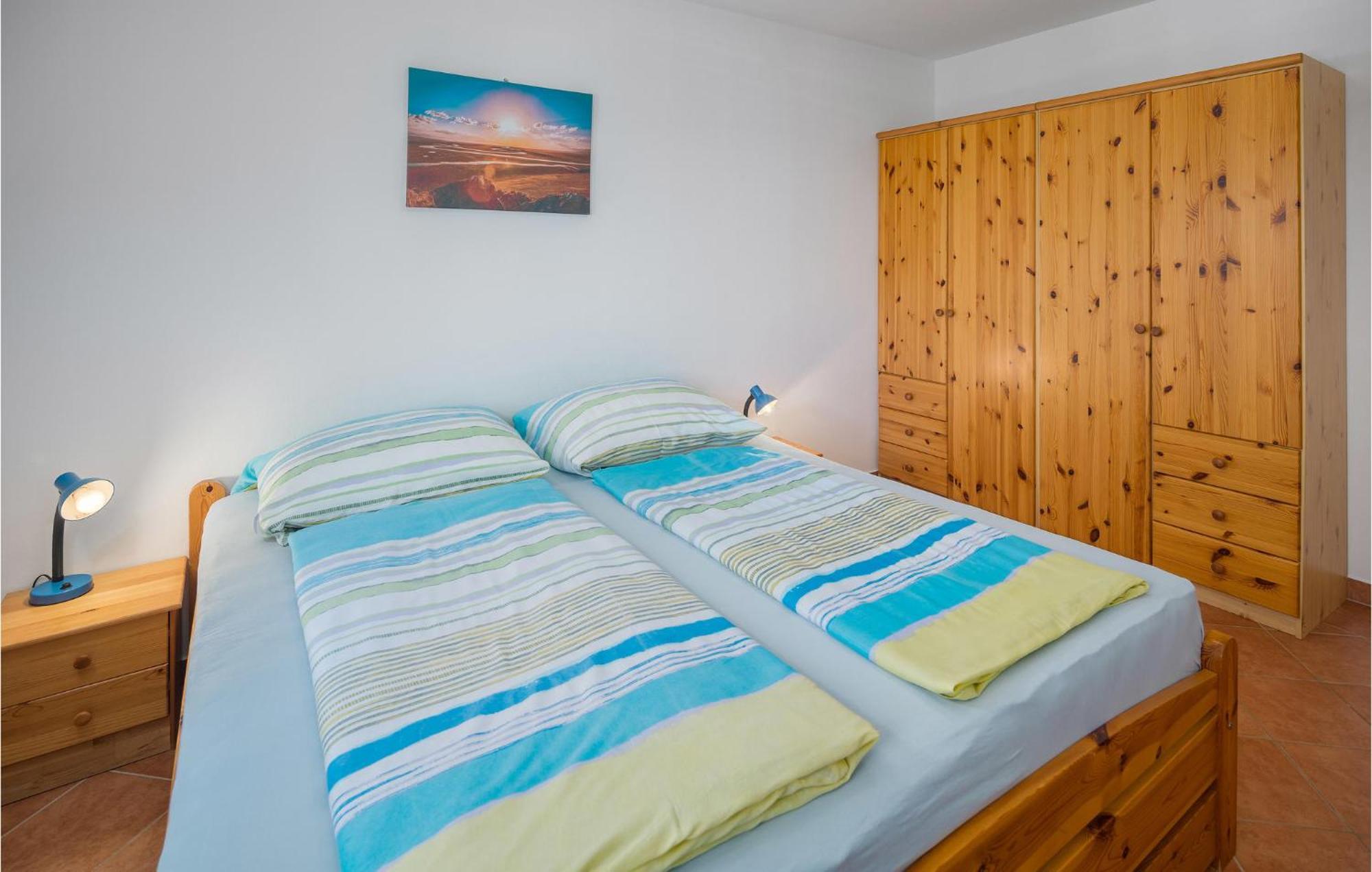 1 Bedroom Beautiful Apartment In Poreč Eksteriør billede