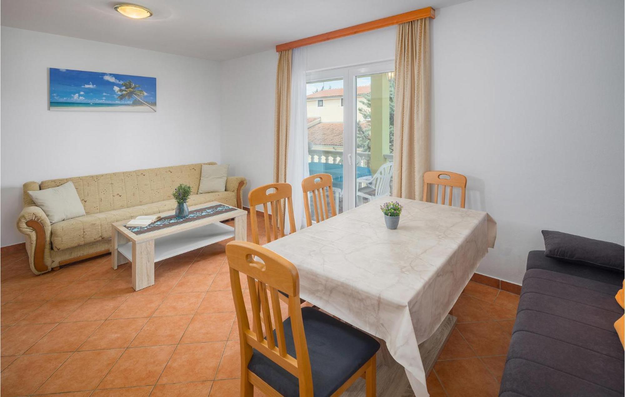 1 Bedroom Beautiful Apartment In Poreč Eksteriør billede